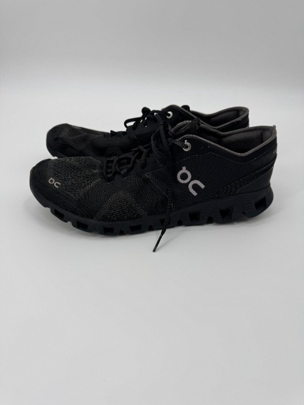 On Running Cloud Men’s 11.5 All Black Swiss Engineering CloudTec Running Shoes